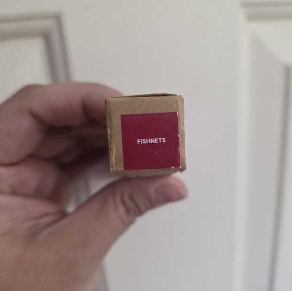 Gxve Longwear Matte Liquid Lipstick in Red - Picture 3 of 4